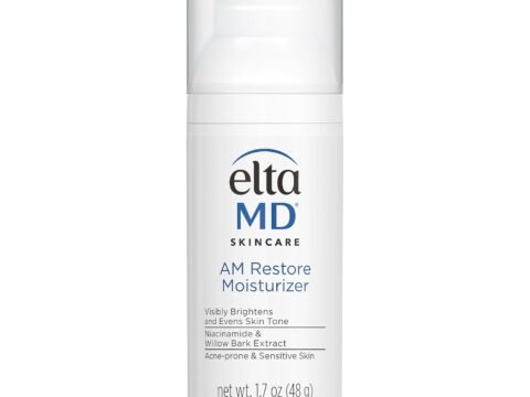 EltaMD AM Restore Face Moisturizer Review: A Simple Moisturizer That Actually Feels Good on the Skin